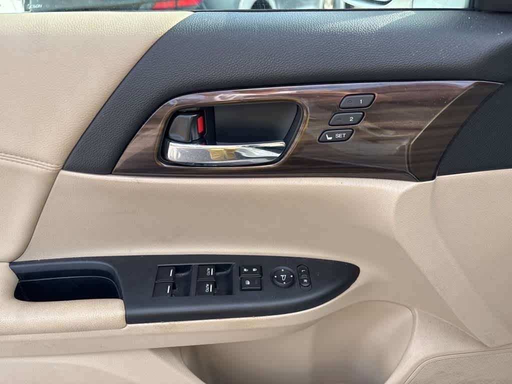 Thumbnail: 2016 Honda Accord - 11