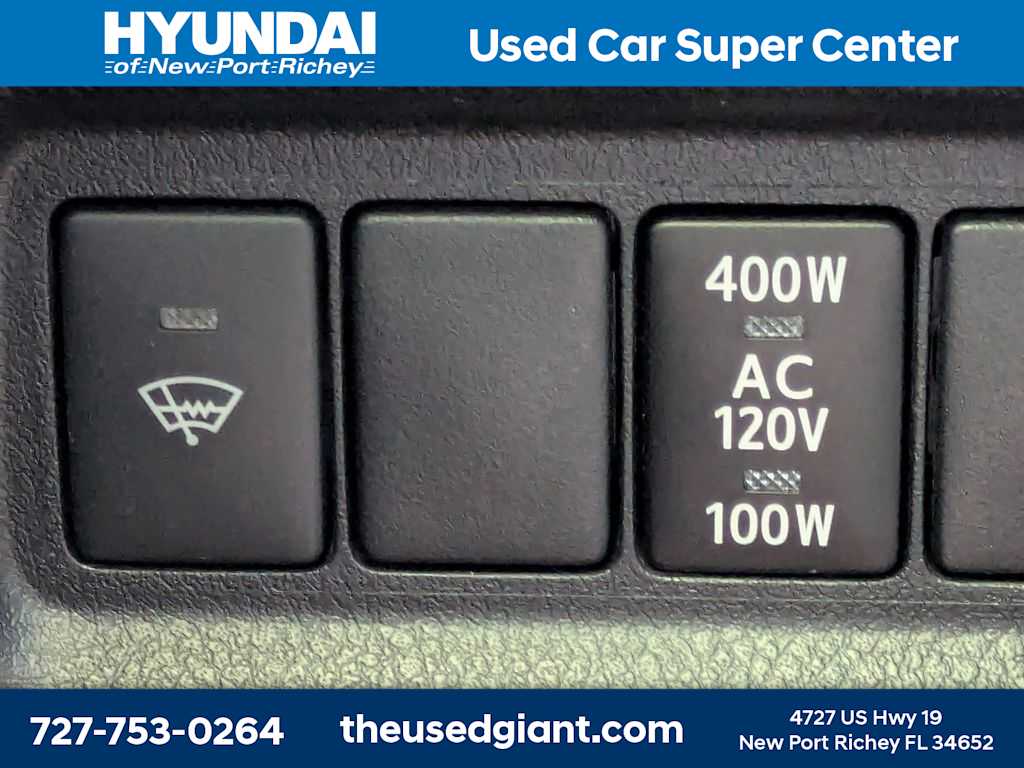 Thumbnail: 2018 Toyota 4Runner - 30