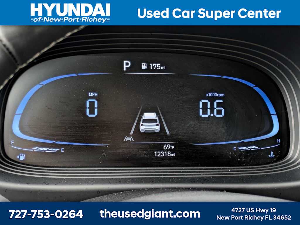Thumbnail: 2023 Hyundai Venue - 29