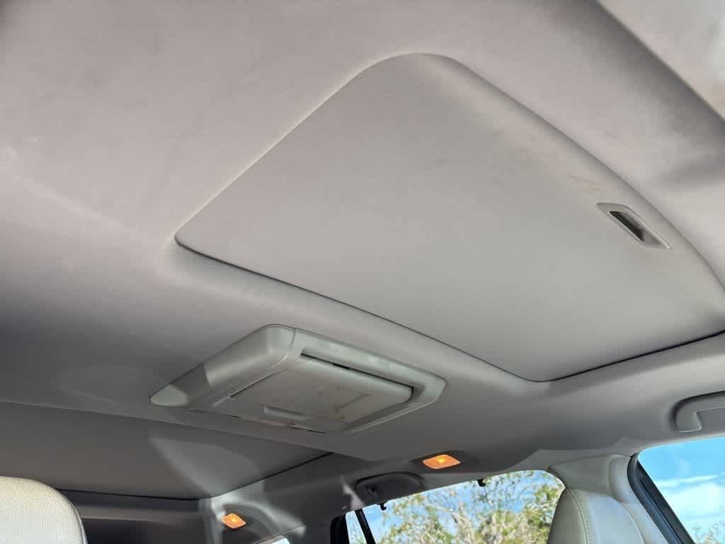 Thumbnail: 2016 Honda Pilot - 9