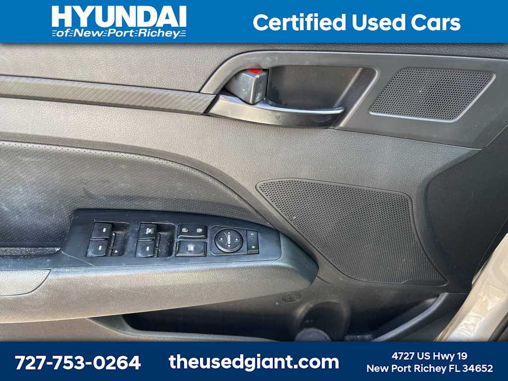 Thumbnail: 2018 Hyundai Elantra - 11