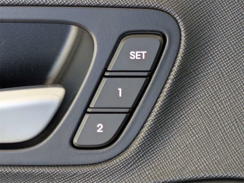 Thumbnail: 2015 Hyundai Santa Fe - 25