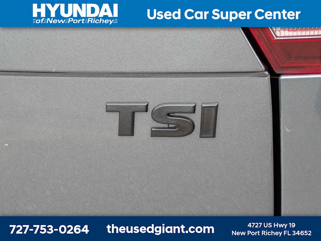 Thumbnail: 2018 Volkswagen Tiguan - 14