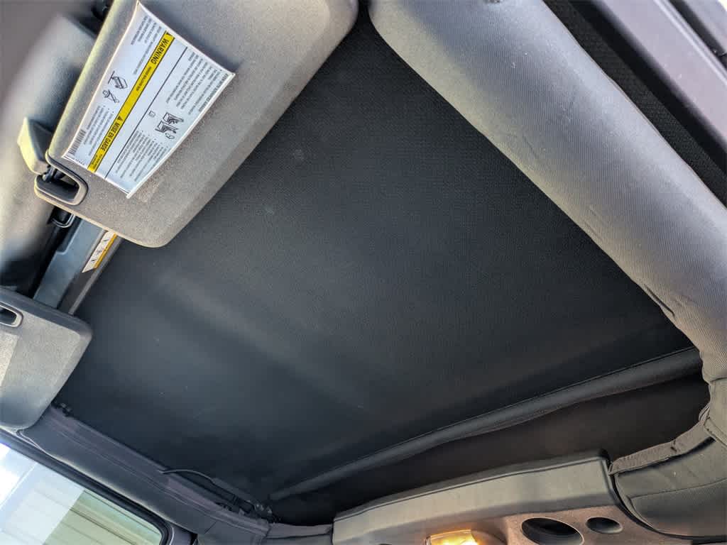 Thumbnail: 2017 Jeep Wrangler - 22