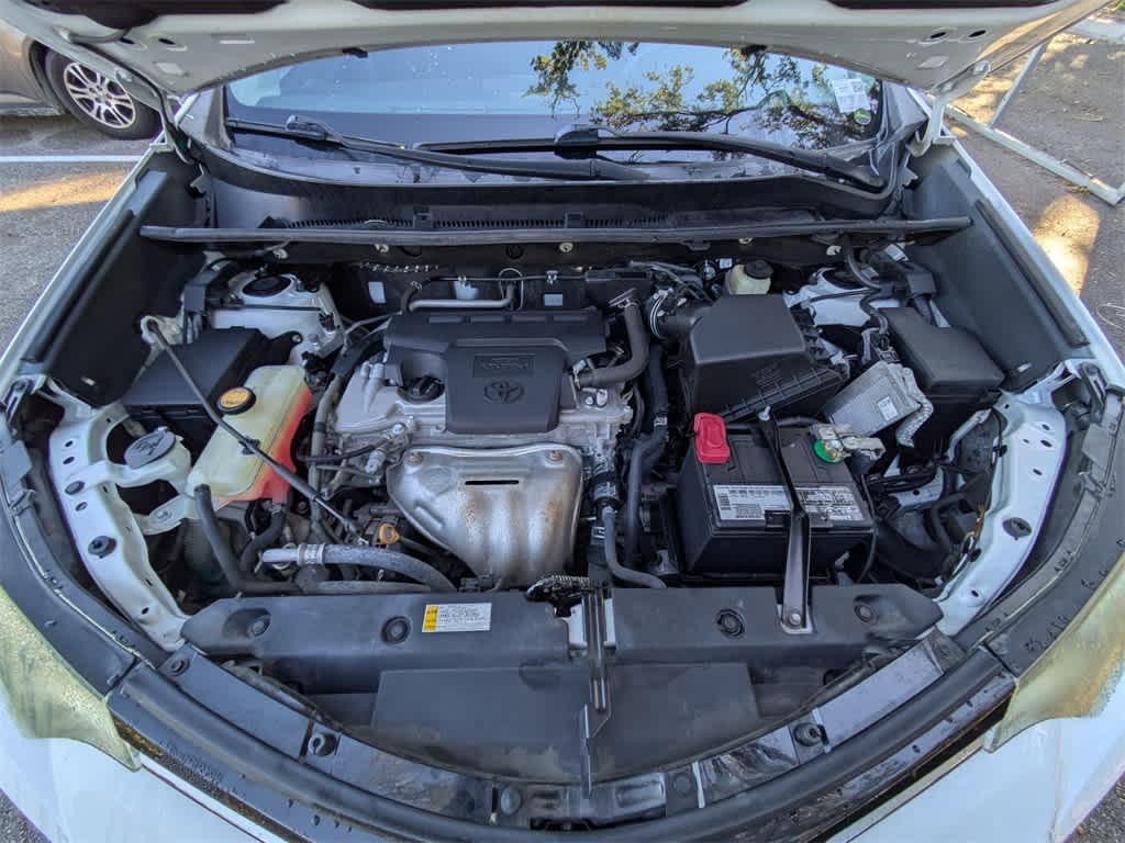 Thumbnail: 2018 Toyota RAV4 - 14