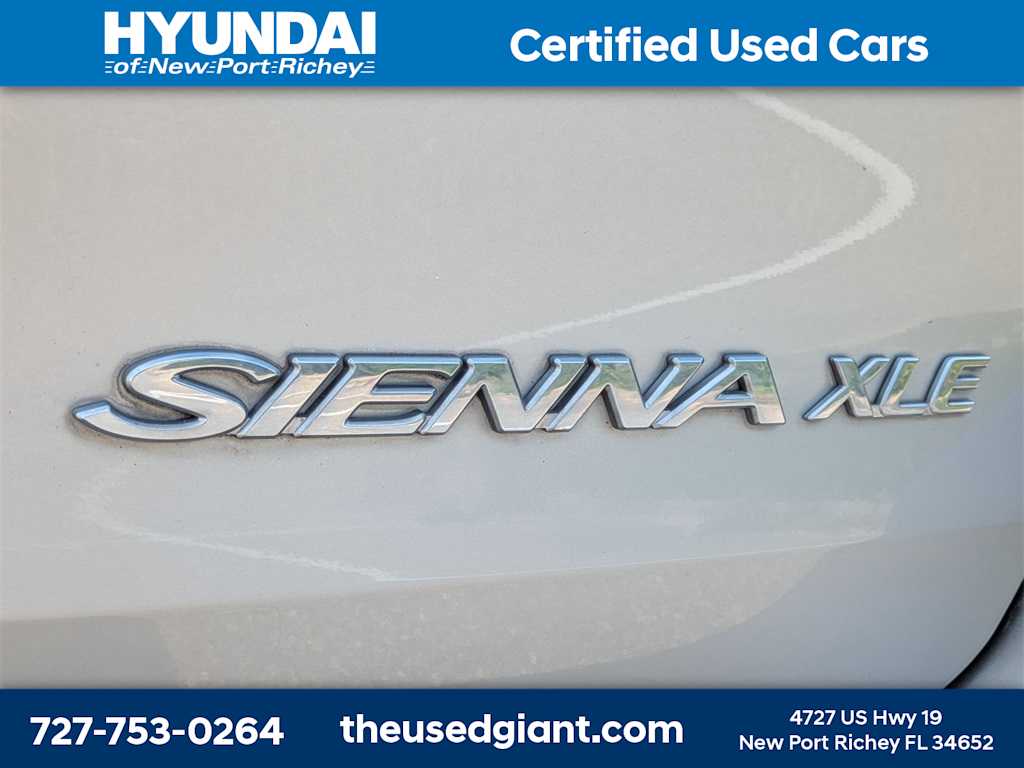 Thumbnail: 2006 Toyota Sienna - 14