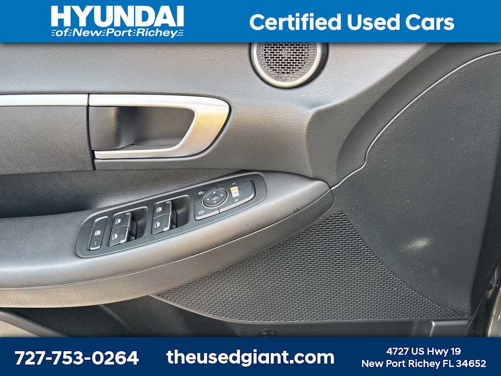 Thumbnail: 2023 Hyundai Sonata - 9