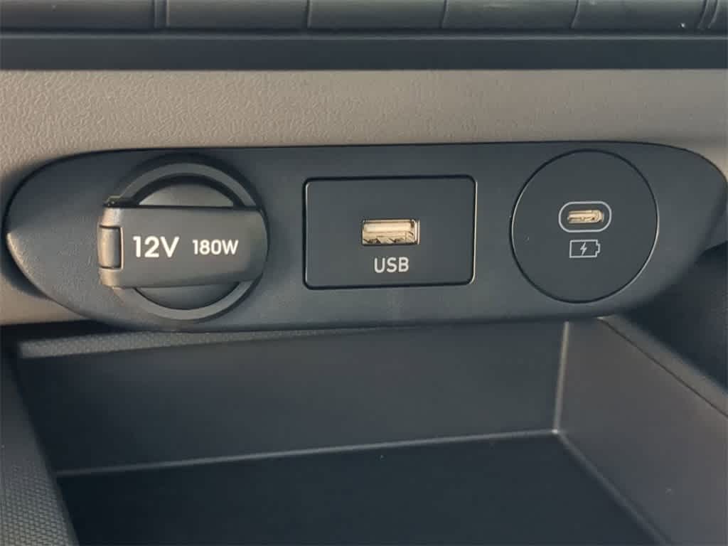 Thumbnail: 2025 Hyundai Elantra - 29