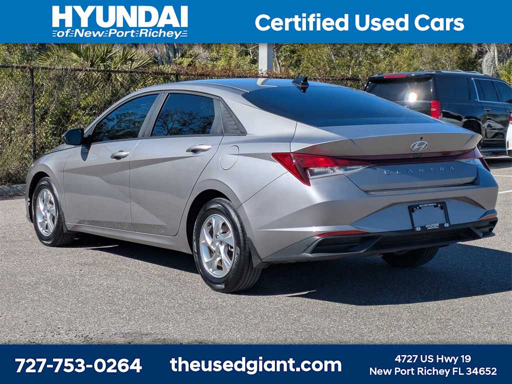 Thumbnail: 2023 Hyundai Elantra - 3