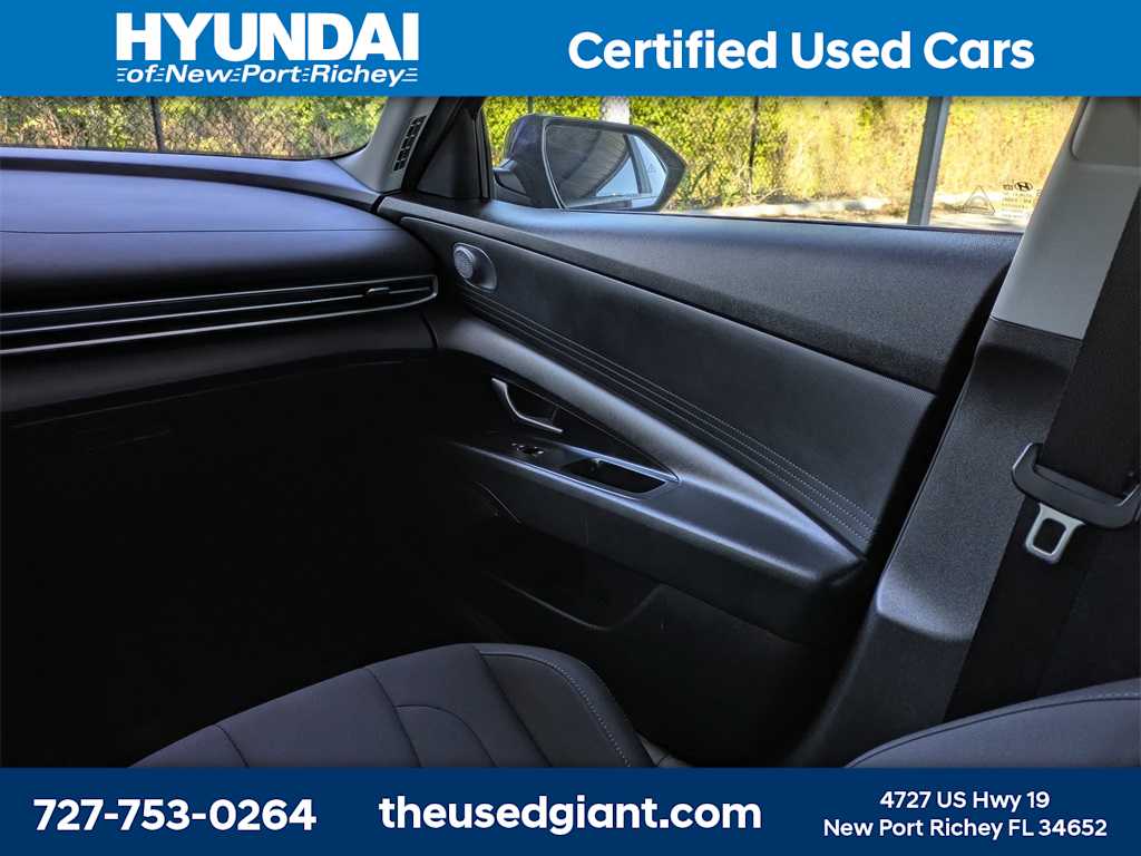 Thumbnail: 2023 Hyundai Elantra - 16