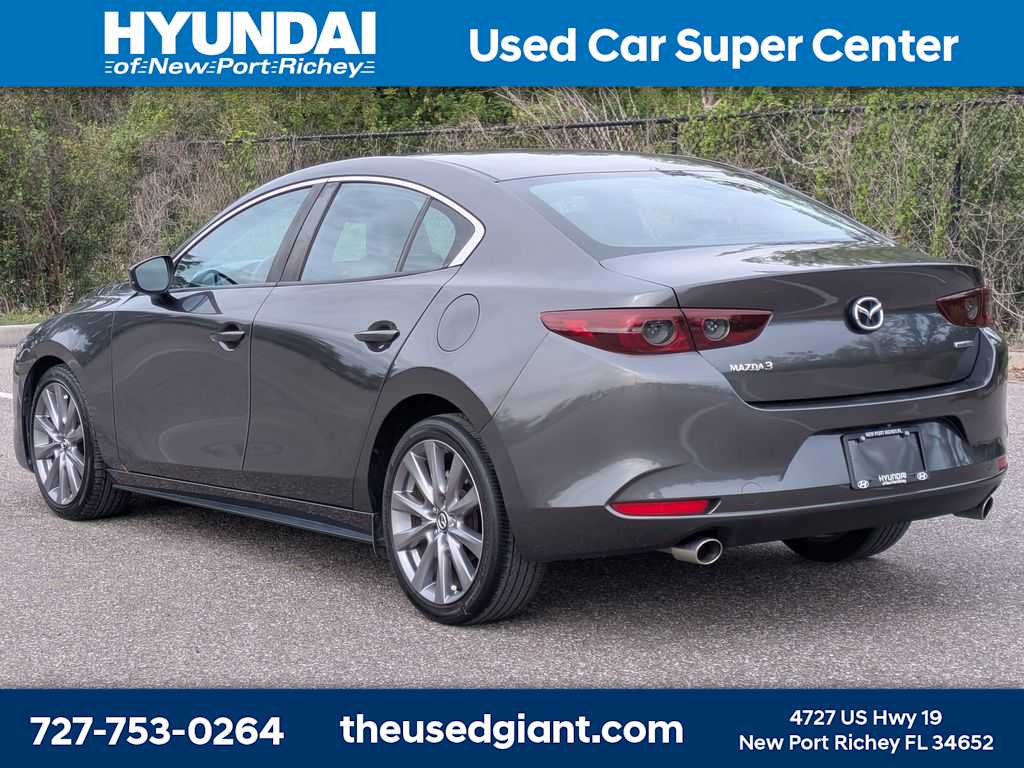 Thumbnail: 2021 Mazda Mazda3 - 3