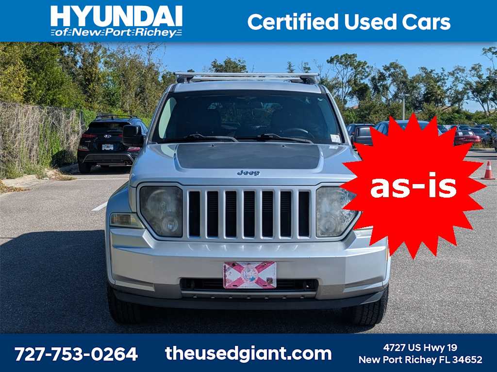 Thumbnail: 2012 Jeep Liberty - 8