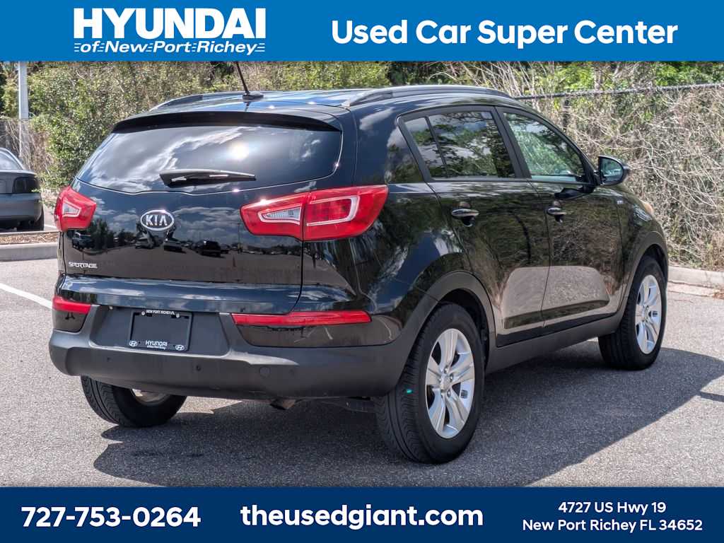 Thumbnail: 2011 Kia Sportage - 5