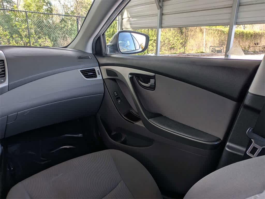 Thumbnail: 2014 Hyundai Elantra - 16