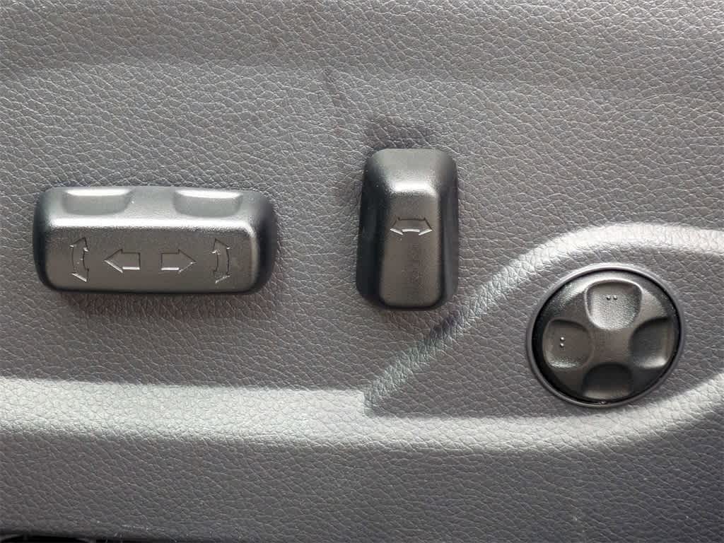 Thumbnail: 2017 Hyundai Santa Fe - 23