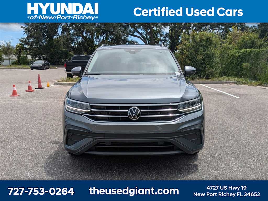 Thumbnail: 2022 Volkswagen Tiguan - 8