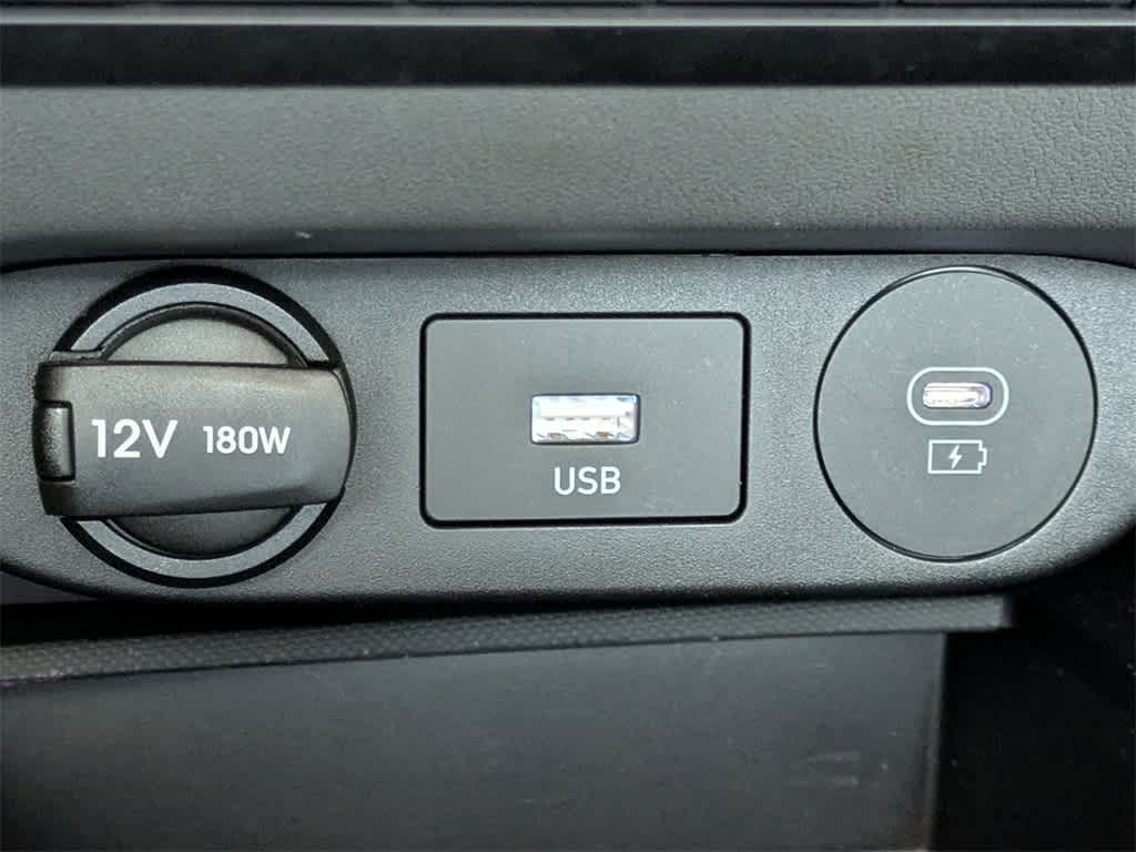 Thumbnail: 2024 Hyundai Elantra - 22