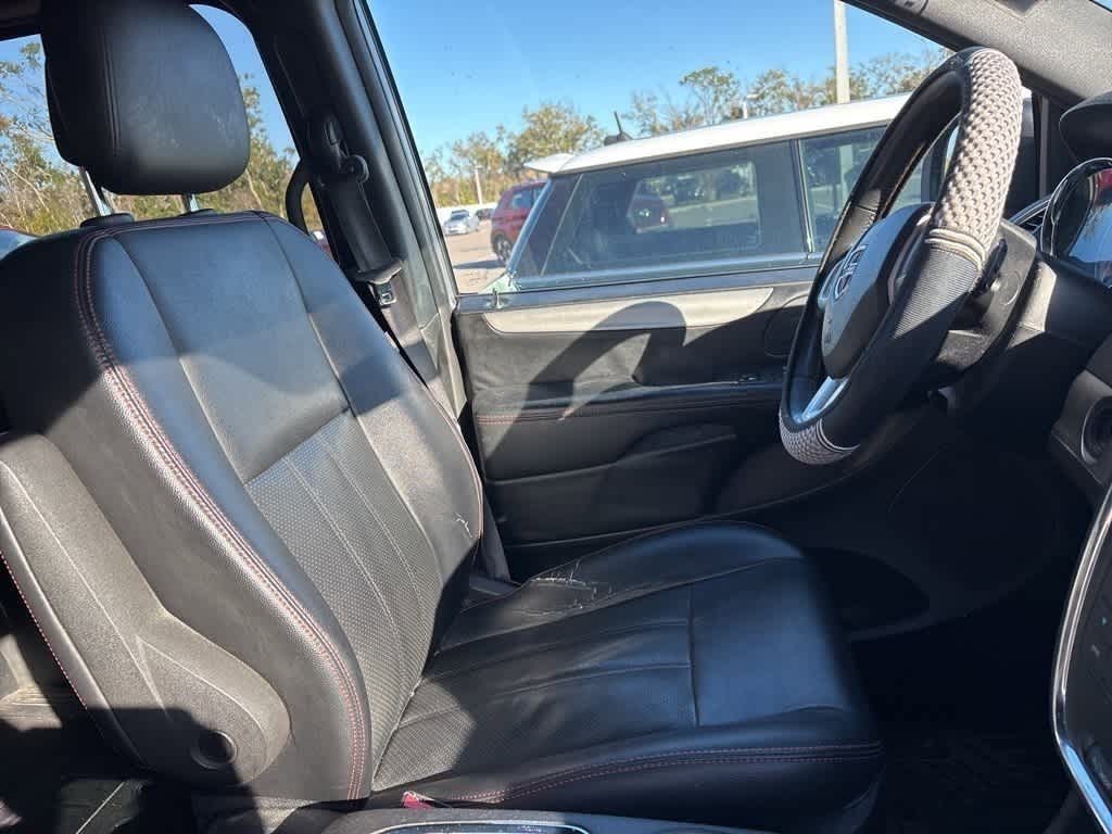 Thumbnail: 2016 Dodge Grand Caravan - 7