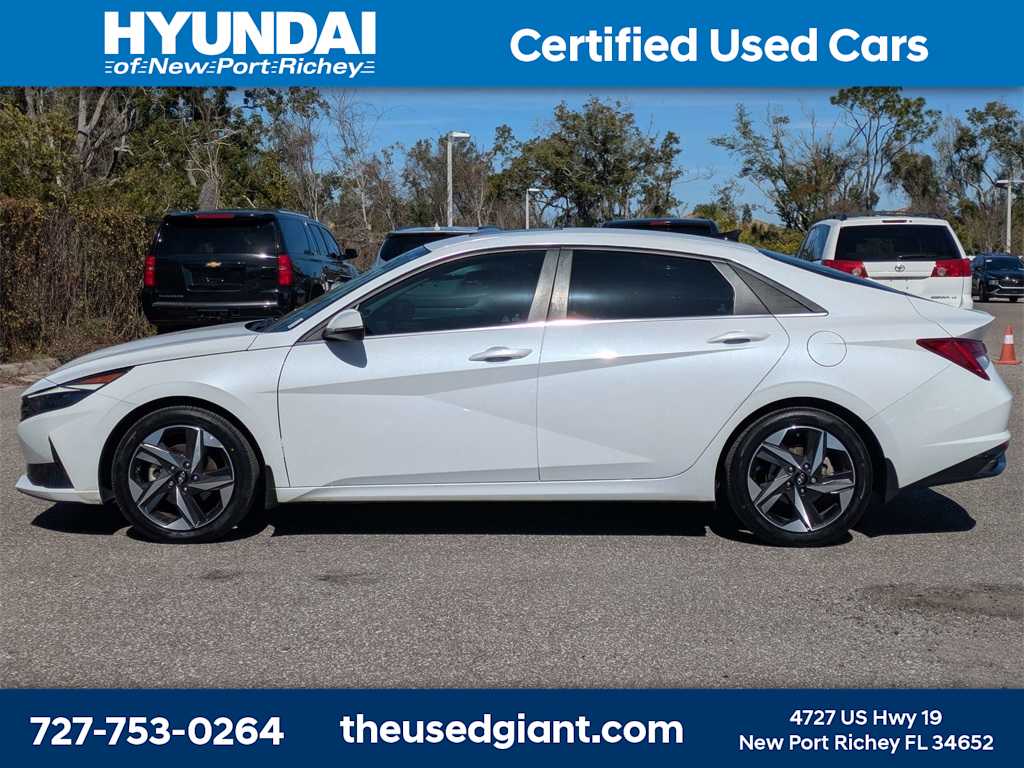 Thumbnail: 2022 Hyundai Elantra - 2