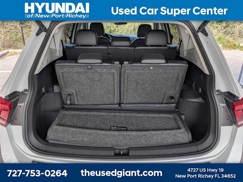 Thumbnail: 2022 Volkswagen Tiguan - 12