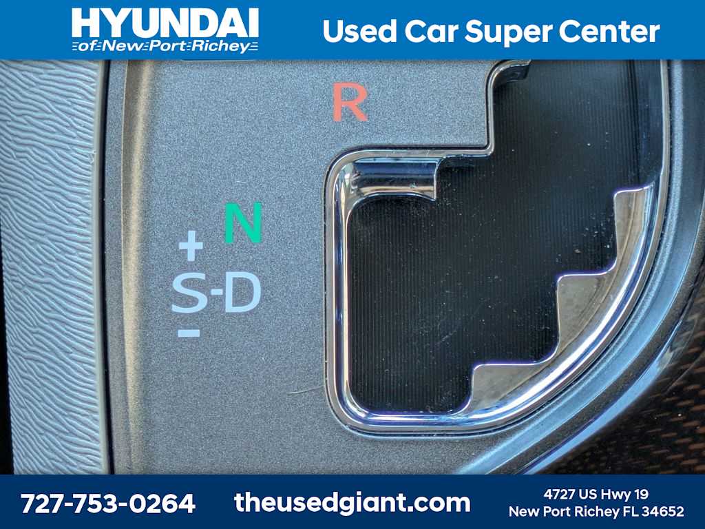 Thumbnail: 2009 Toyota Venza - 26