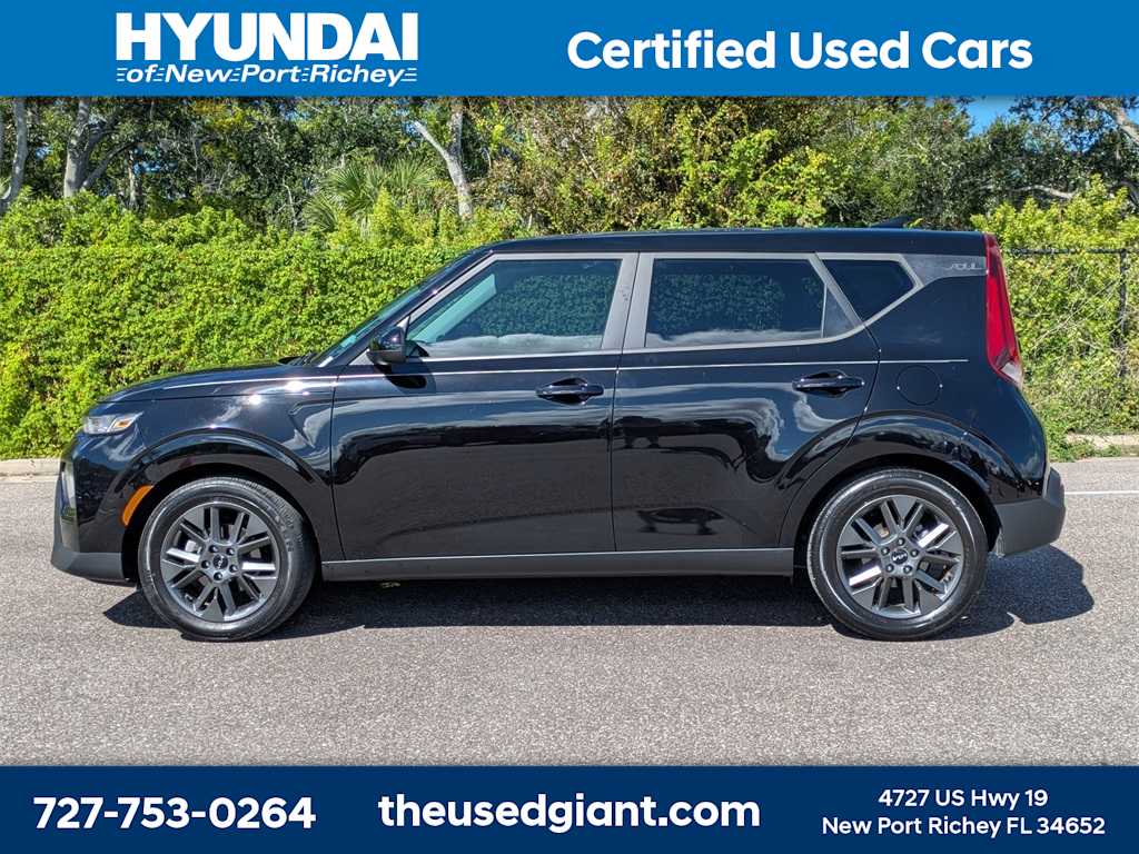 Thumbnail: 2022 Kia Soul - 2