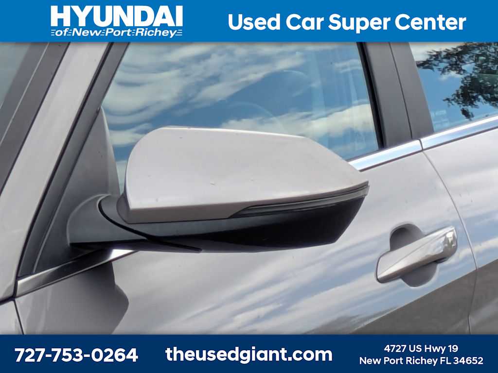 Thumbnail: 2023 Hyundai Elantra - 11