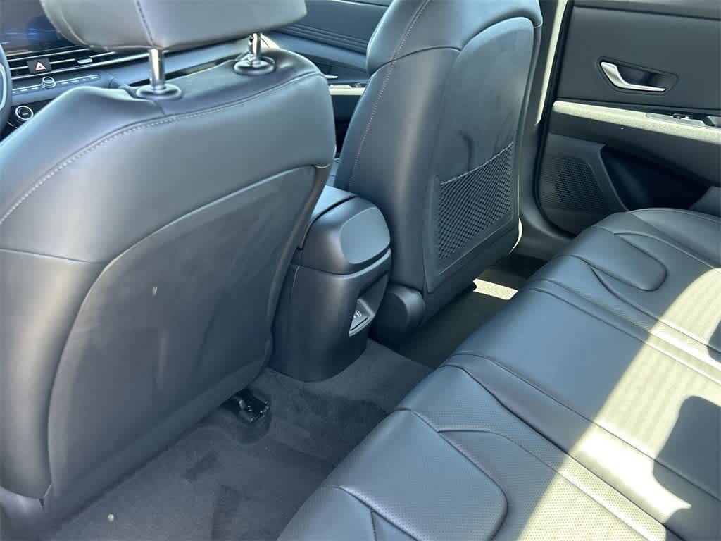 Thumbnail: 2025 Hyundai Elantra - 19