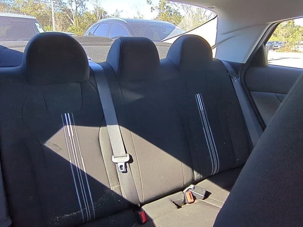 Thumbnail: 2023 Hyundai Elantra - 8