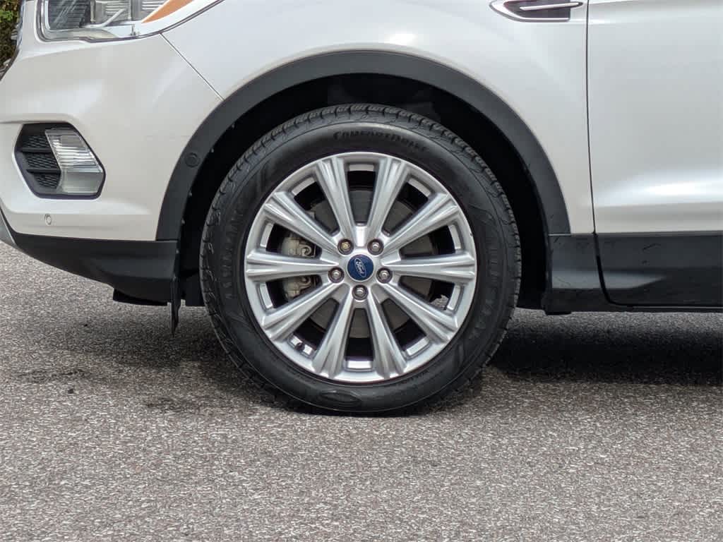 Thumbnail: 2018 Ford Escape - 10