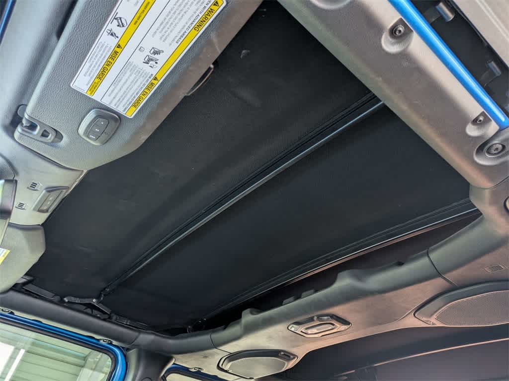 Thumbnail: 2022 Jeep Wrangler - 24