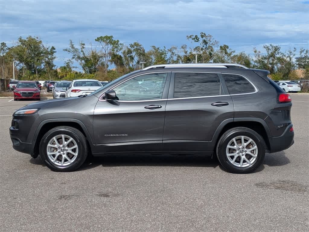 Used 2016 Jeep Cherokee Latitude 4x4 SUV