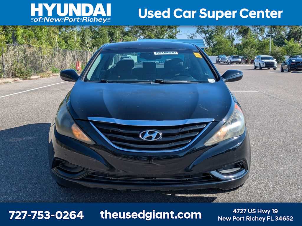Thumbnail: 2012 Hyundai Sonata - 8