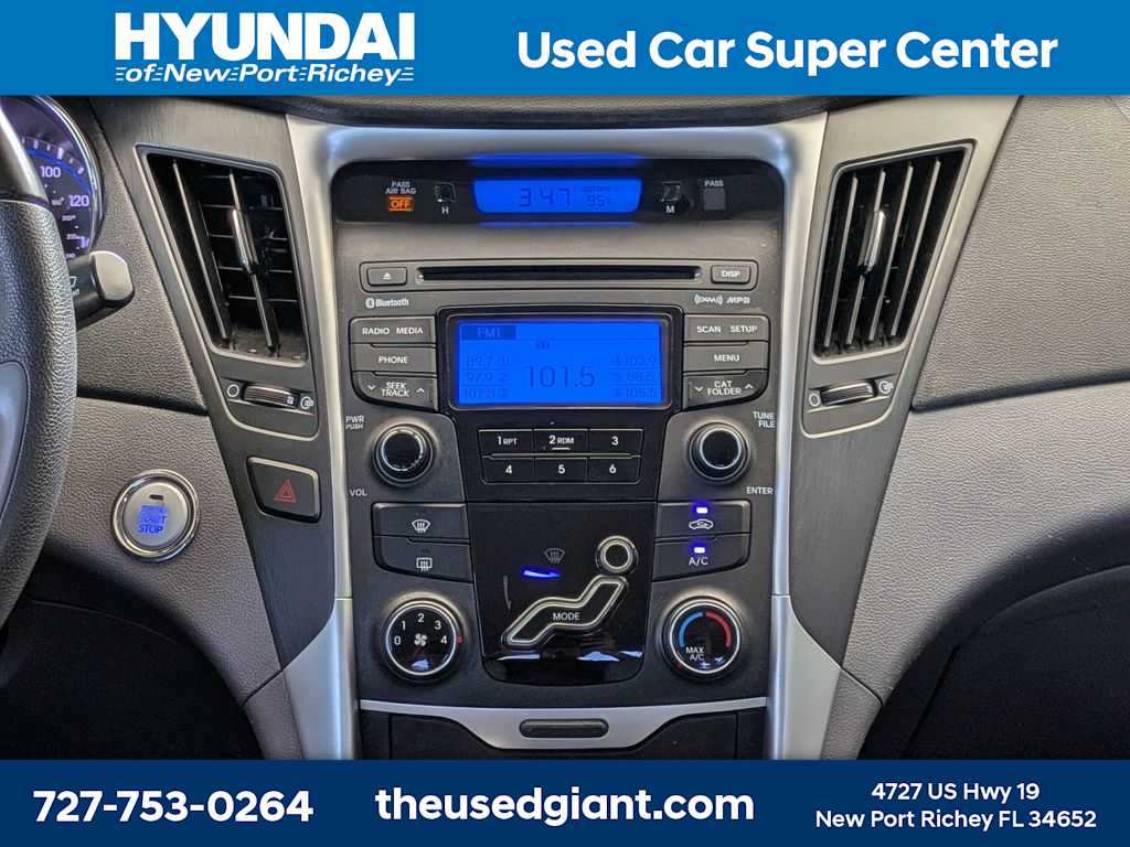 Thumbnail: 2013 Hyundai Sonata - 17