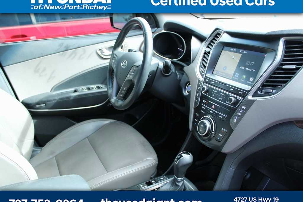 Thumbnail: 2019 Hyundai Santa Fe - 7