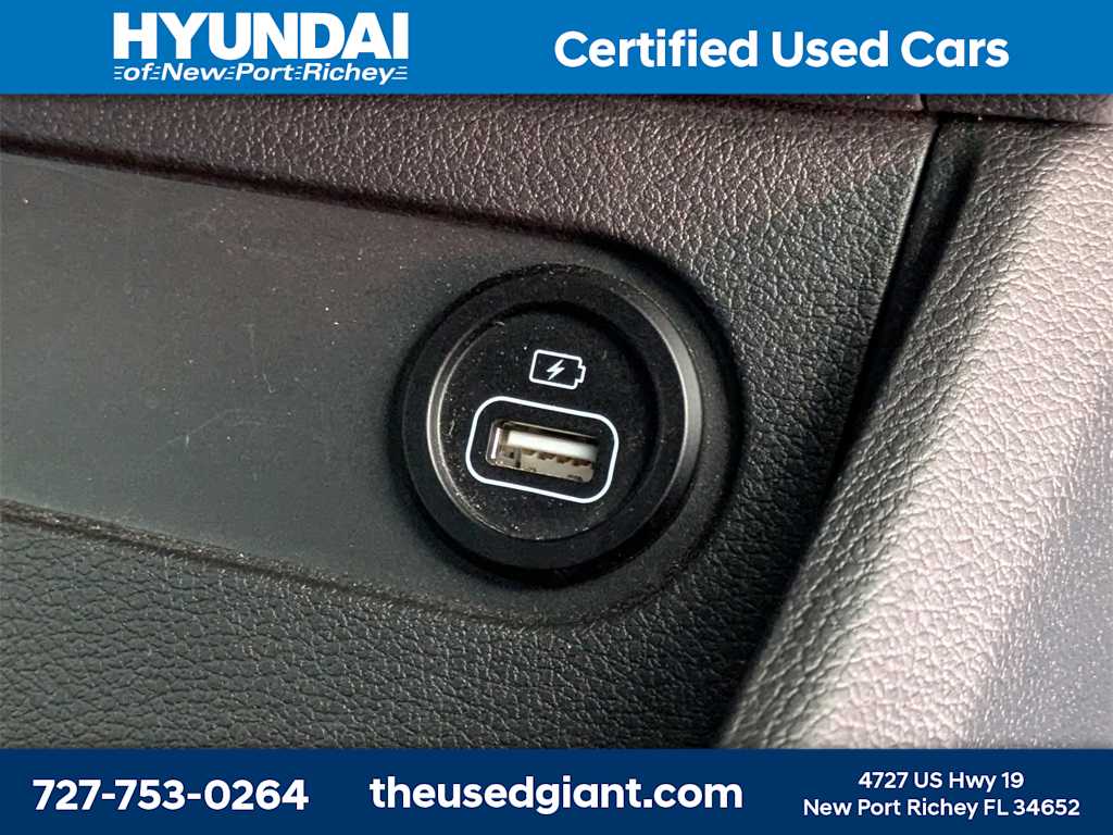 Thumbnail: 2023 Hyundai Santa Fe - 28