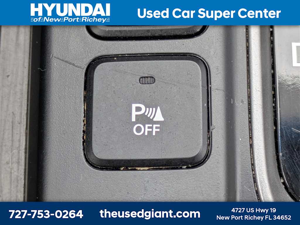 Thumbnail: 2018 Hyundai Santa Fe - 30