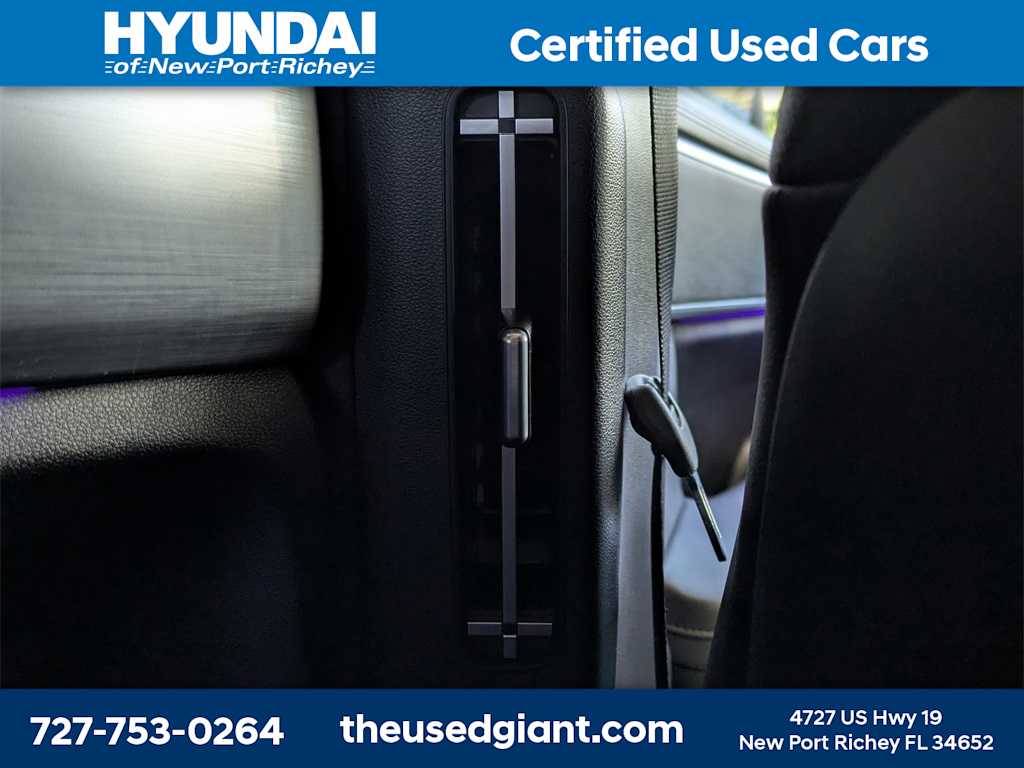 Thumbnail: 2025 Hyundai Santa Fe - 21