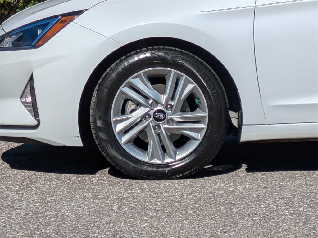 Thumbnail: 2020 Hyundai Elantra - 10