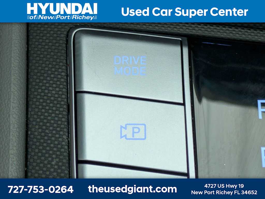 Thumbnail: 2025 Hyundai Elantra - 25