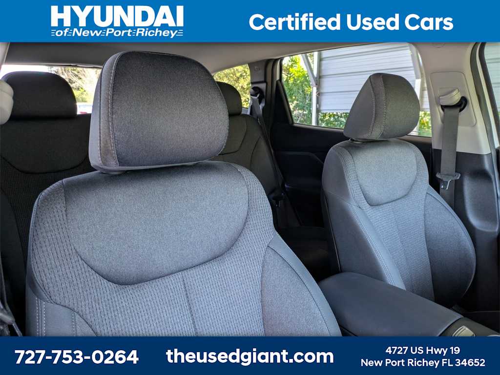 Thumbnail: 2023 Hyundai Santa Fe - 6