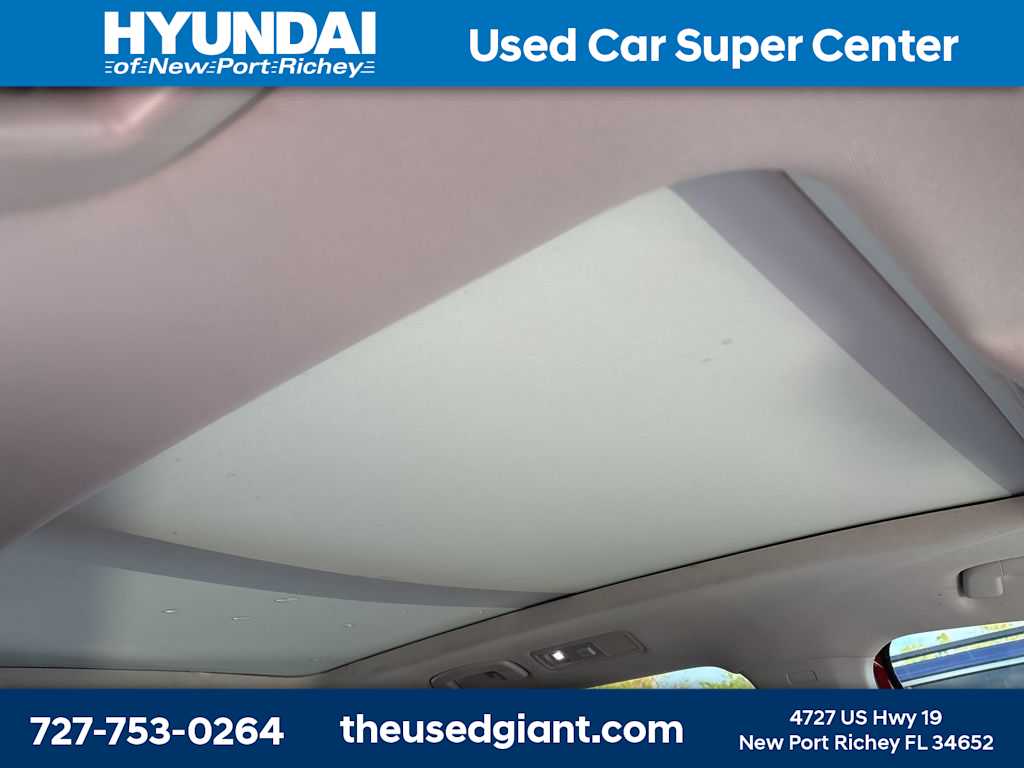 Thumbnail: 2019 Volkswagen Tiguan - 9