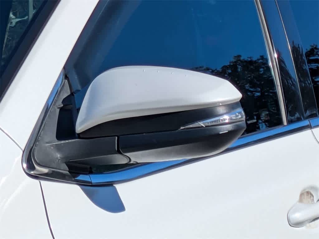 Thumbnail: 2014 Toyota Highlander - 11