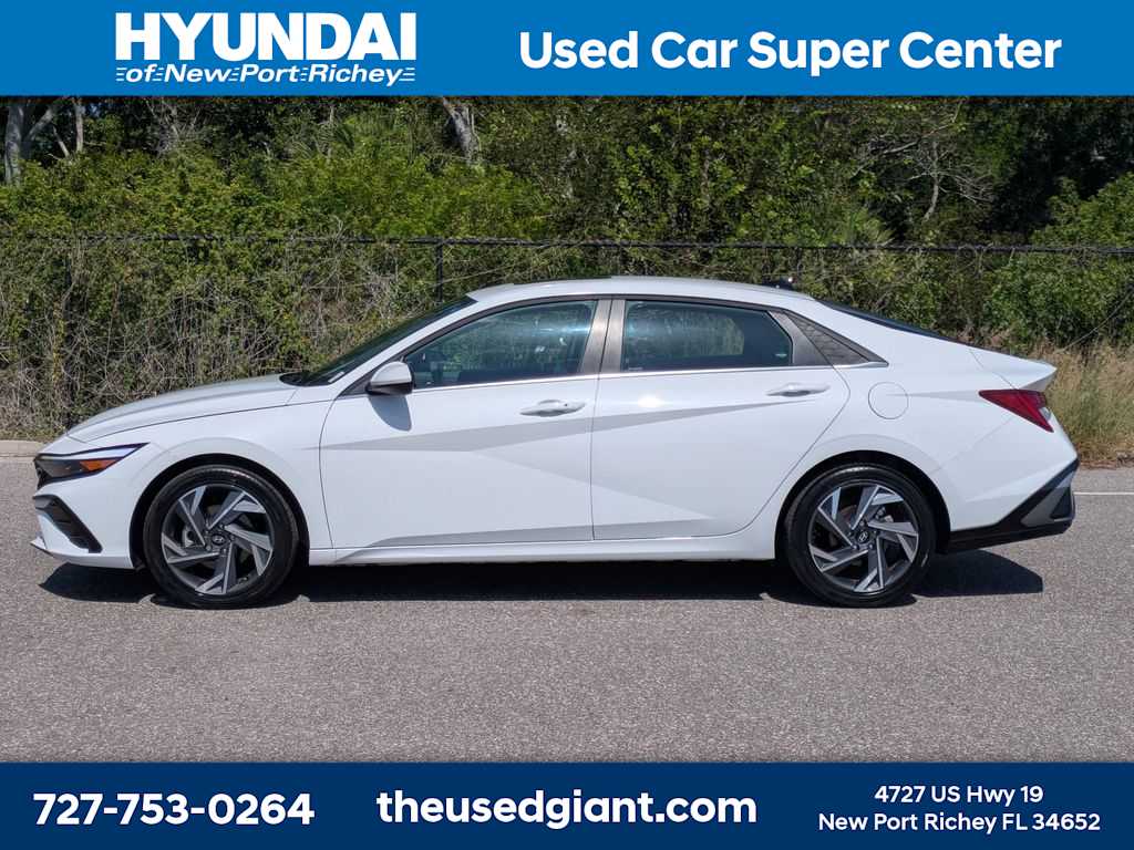 Thumbnail: 2025 Hyundai Elantra - 2