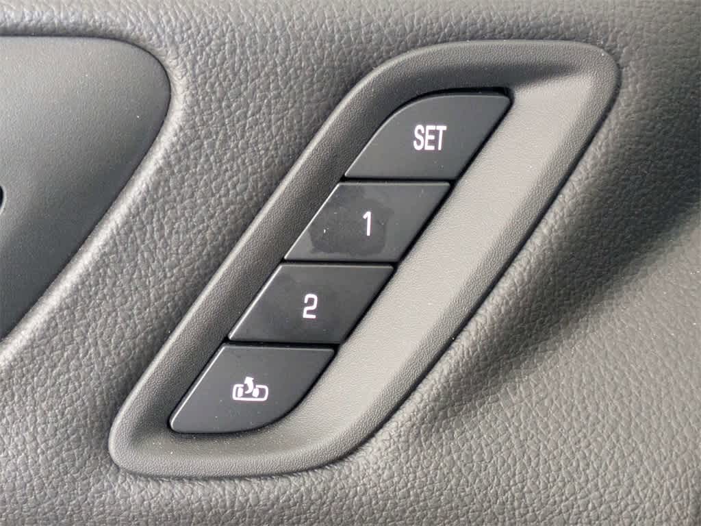 Thumbnail: 2023 GMC Acadia - 29