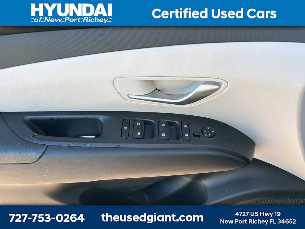 Thumbnail: 2022 Hyundai Tucson - 9