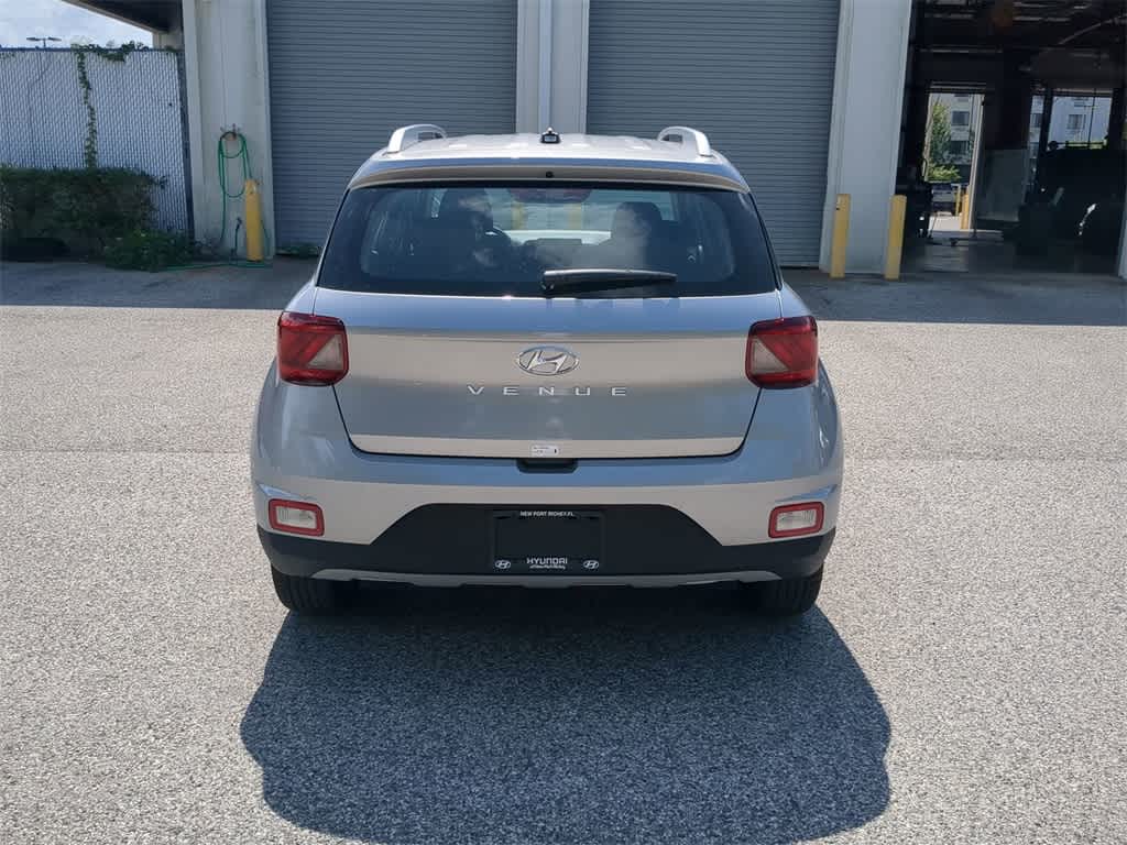 Thumbnail: 2026 Hyundai Venue - 5