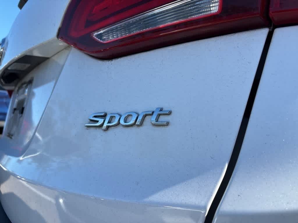 Thumbnail: 2017 Hyundai Santa Fe - 5