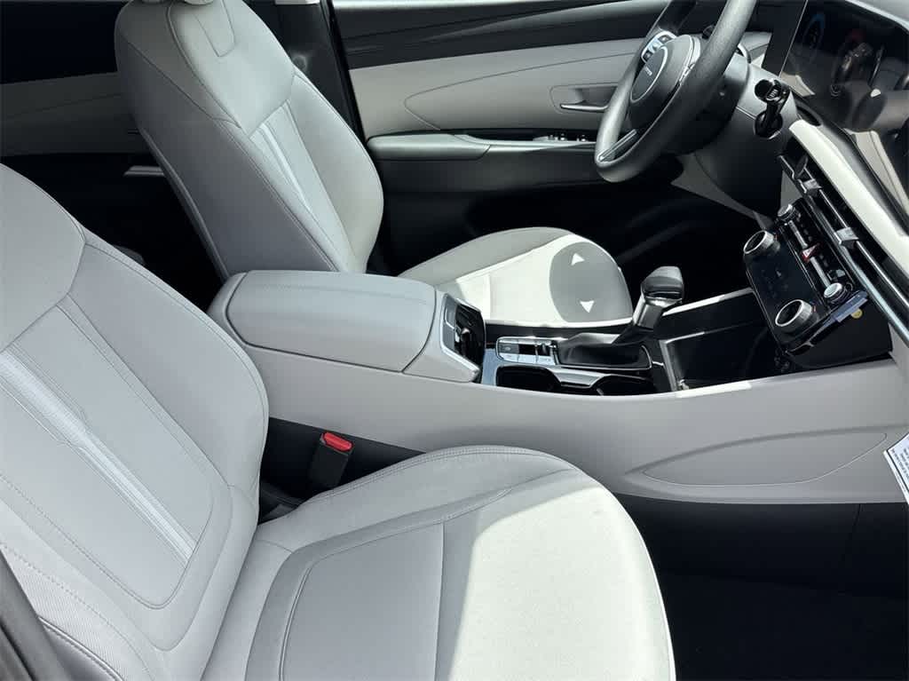 2025 Hyundai Tucson SEL 19