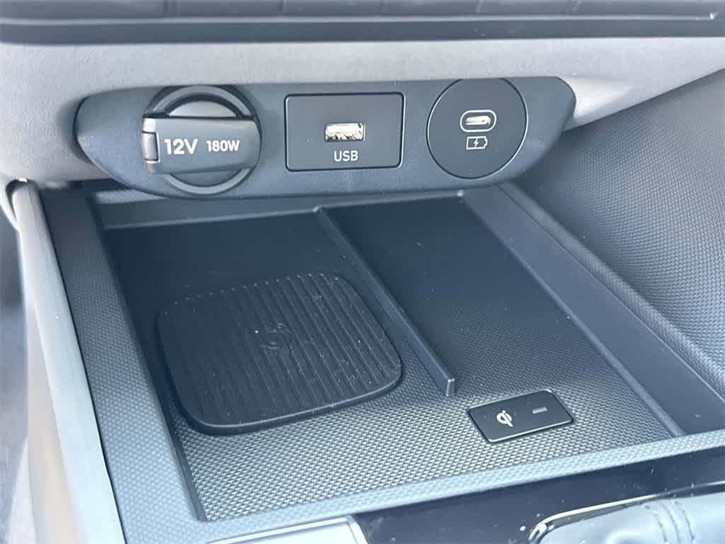 2025 Hyundai Elantra Sport 27